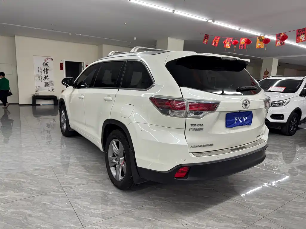 Toyota Highlander — миниатюра 5