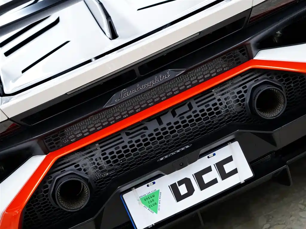 LAMBORGHINI HURACÁN