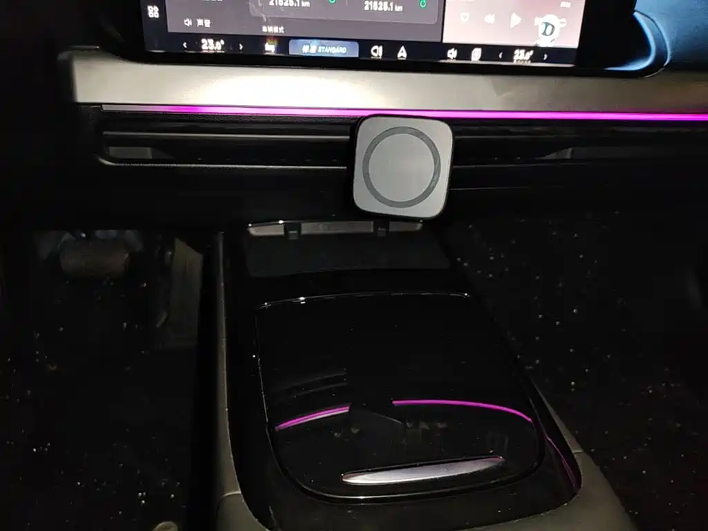 XPeng P7 — миниатюра 13