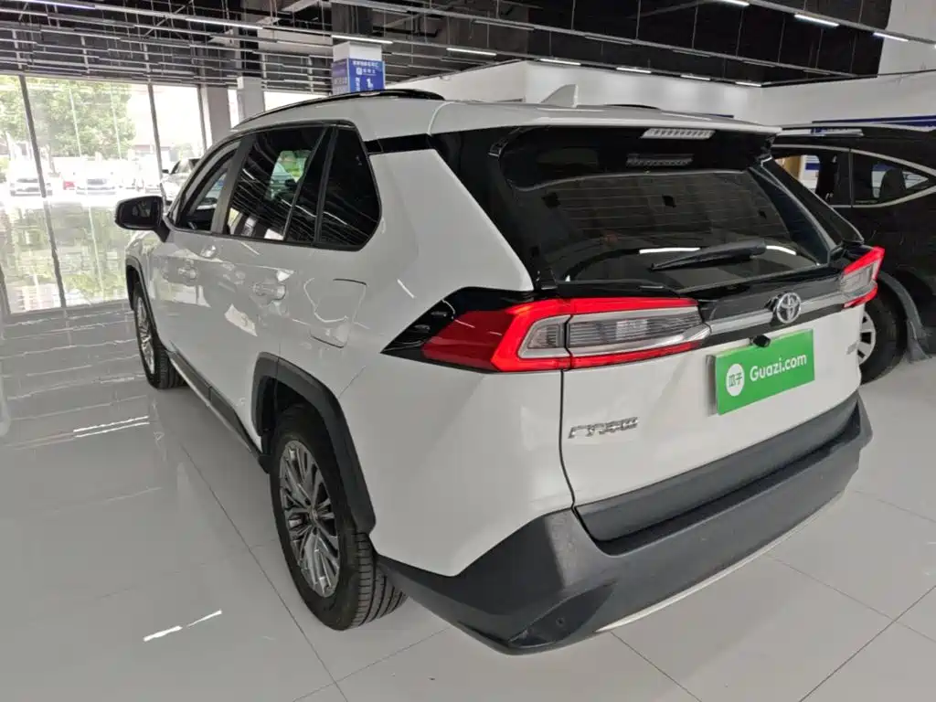 Toyota Wildlander — миниатюра 5