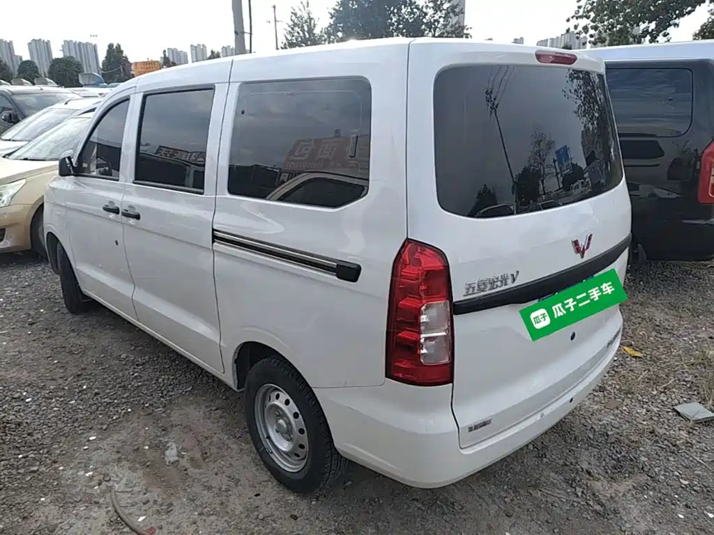 Wuling Hongguang V — миниатюра 23