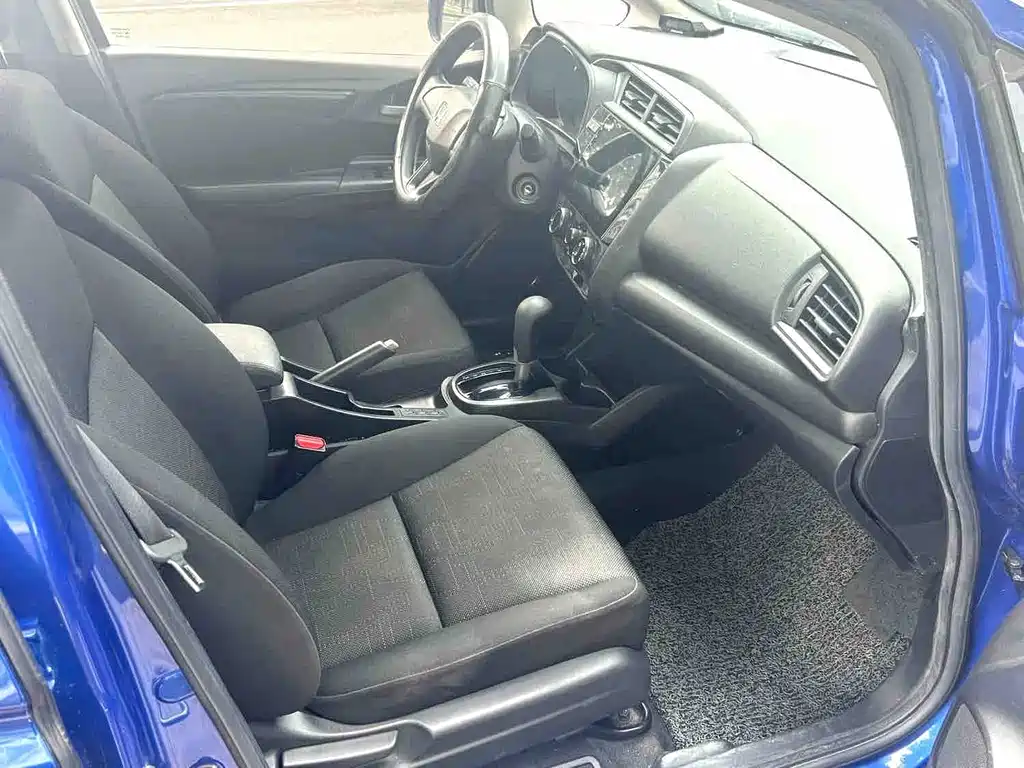Honda Fit — миниатюра 5