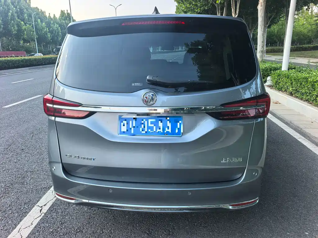 Buick GL8 — миниатюра 5