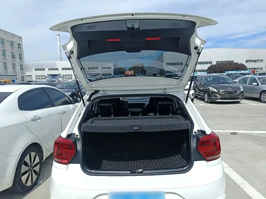 Volkswagen Polo — миниатюра 19