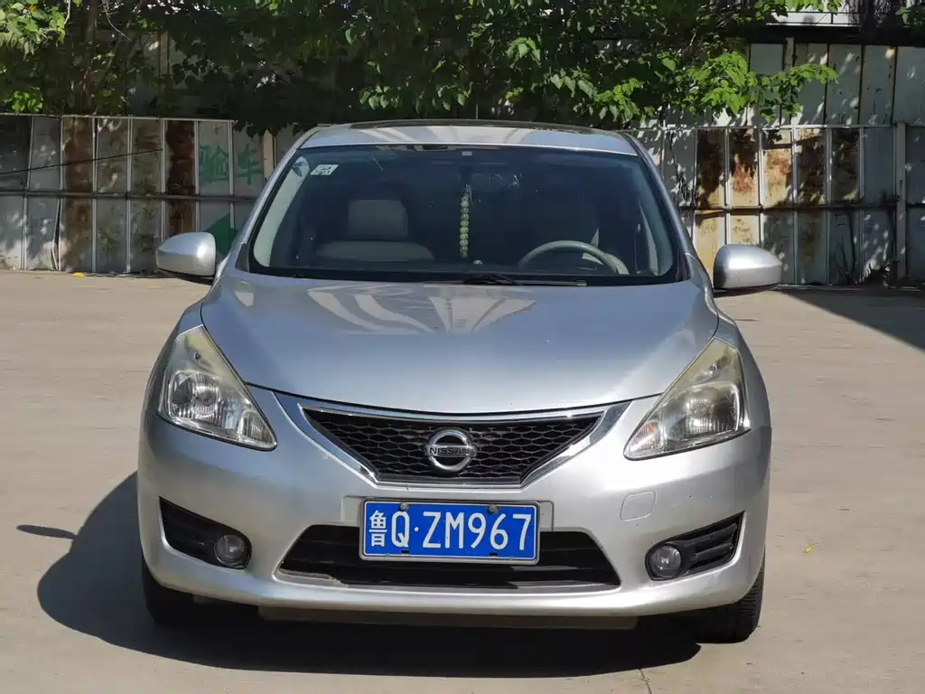 Nissan Tiida — миниатюра 2