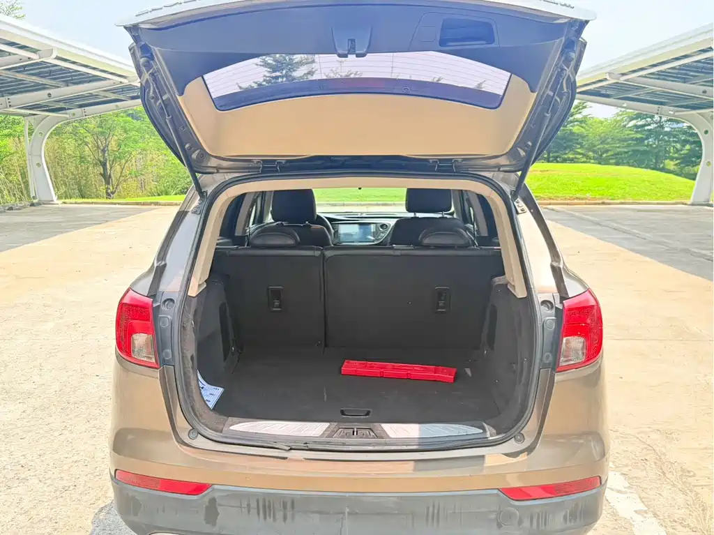 Buick Envision Plus — миниатюра 8