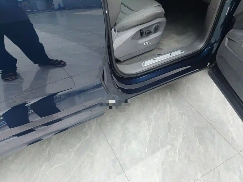 Volkswagen Touareg — миниатюра 21