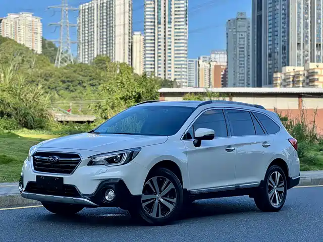 SUBARU OUTBACK 2018