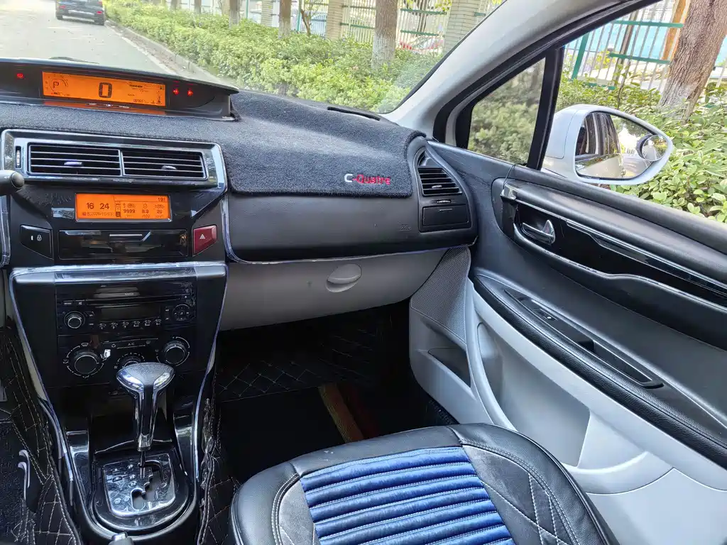 Citroen C-Quatre — миниатюра 10