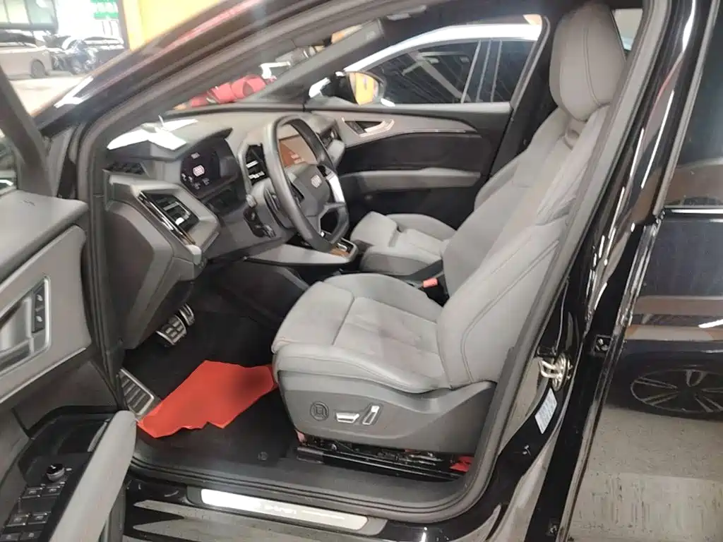 Audi Q5 e-tron — миниатюра 15