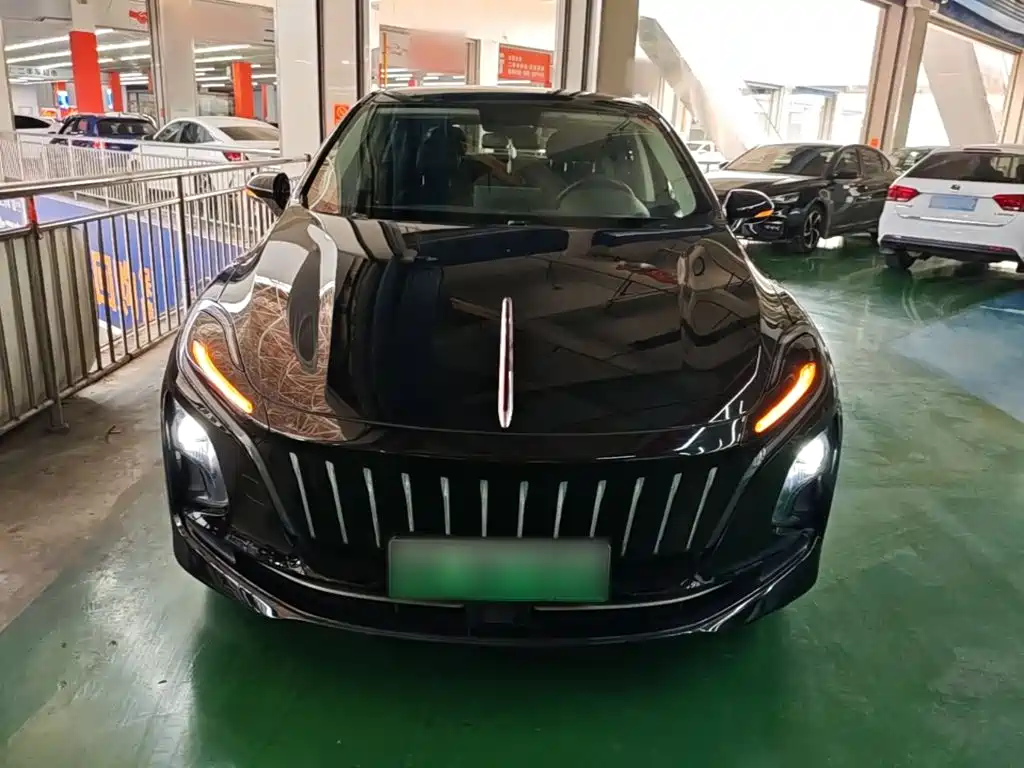 Hongqi Hongqi E-QM5 — миниатюра 3