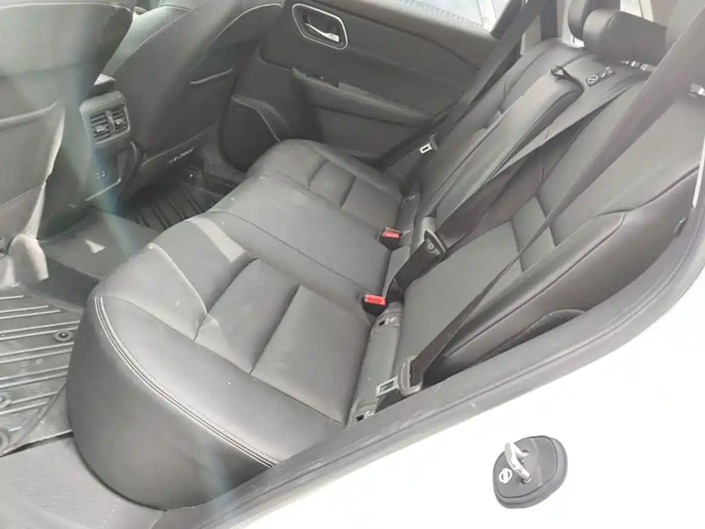 Nissan X-Trail — миниатюра 17