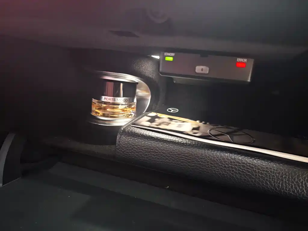 Mercedes-Benz E-Class — миниатюра 31