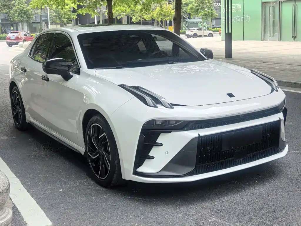 Lynk & Co 03 — миниатюра 3