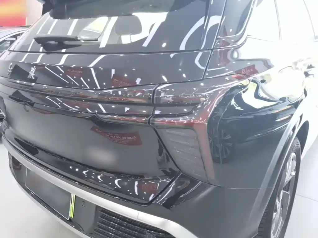Hongqi Hongqi HS3 PHEV — миниатюра 8