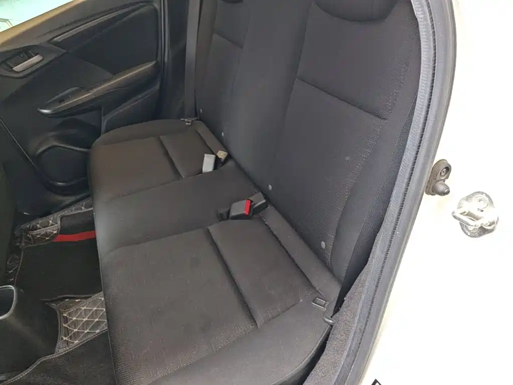 Honda Fit — миниатюра 17