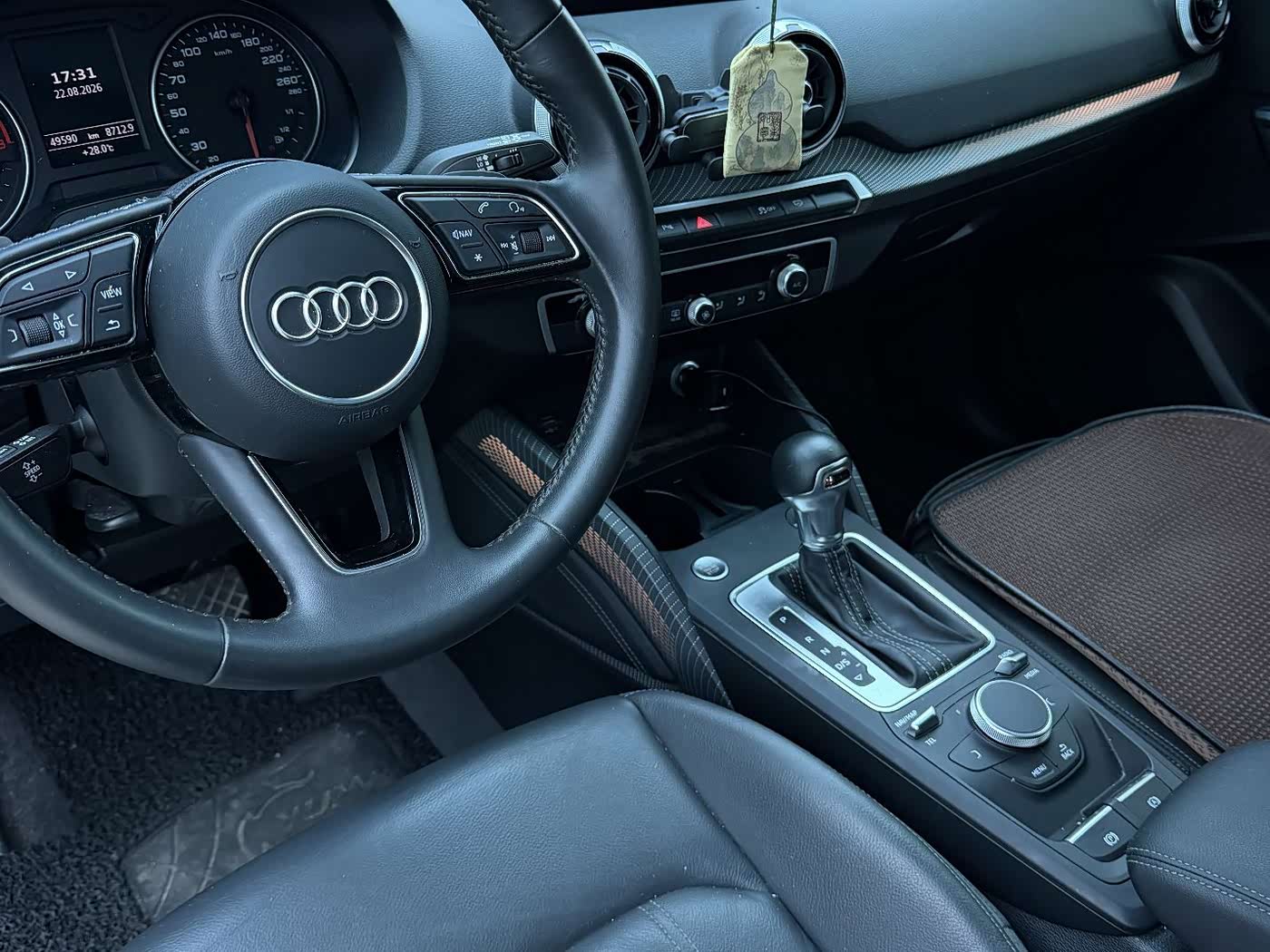 Audi Q2L 1.4 л 2022 г. Белый, пробег 49000 км