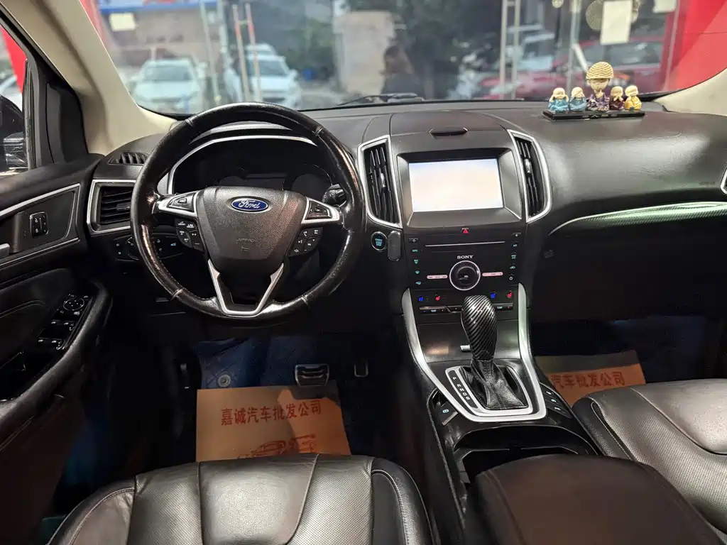 Ford Edge — миниатюра 5