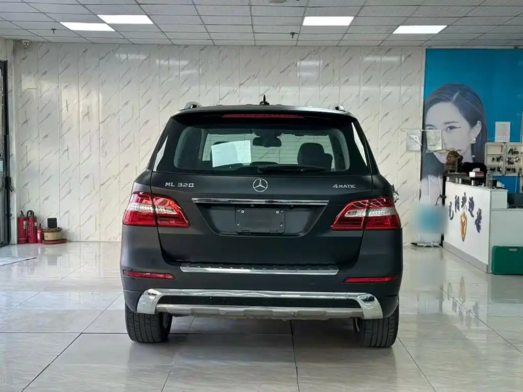 Mercedes-Benz M-Class — миниатюра 8