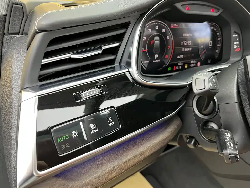 Audi Q7 2025 55 TFSI quattro S line Sport