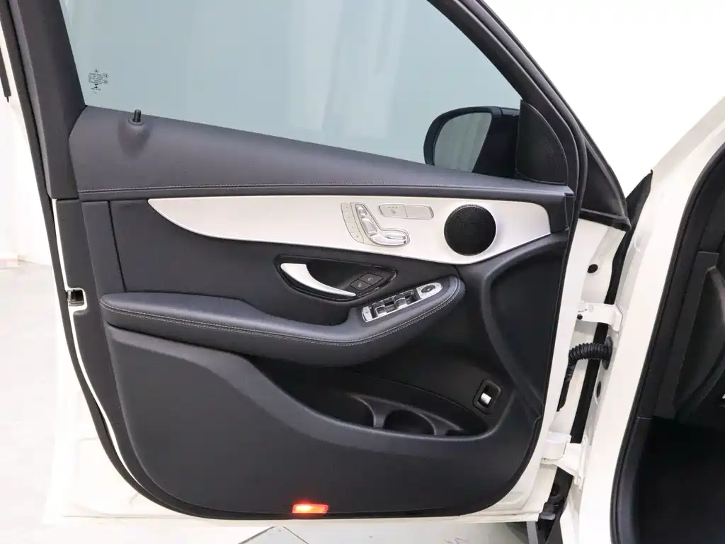 Mercedes-Benz GLC 2023 GLC 260 4MATIC SUV