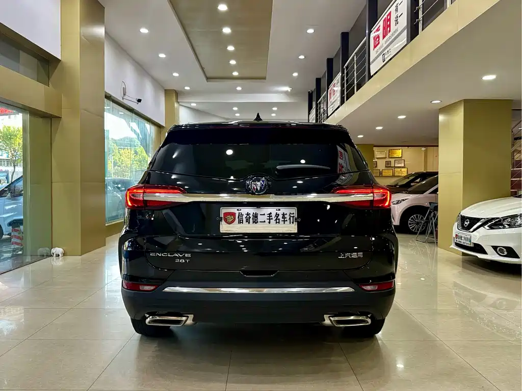 Buick Enclave — миниатюра 5