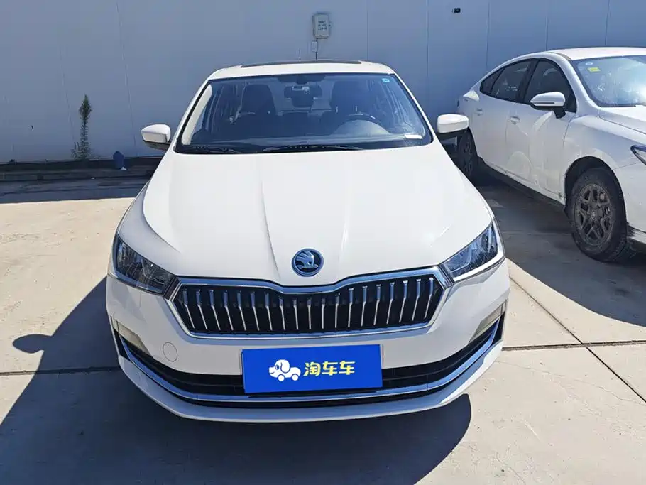 Skoda Rapid — миниатюра 2