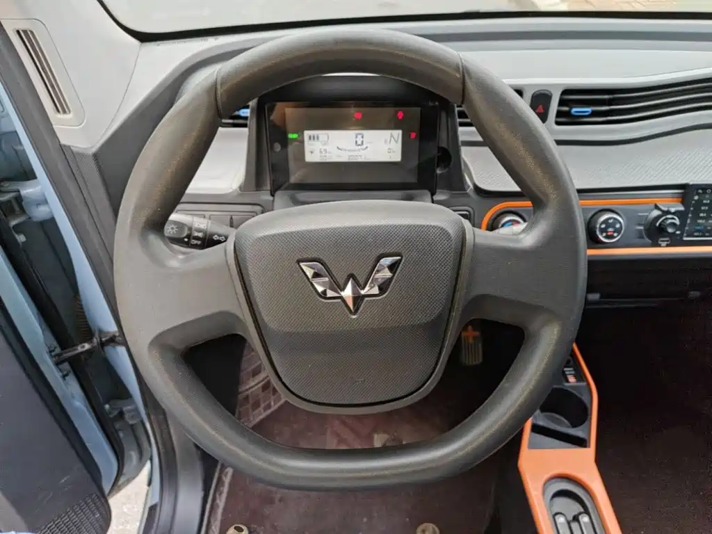 Wuling MINIEV — миниатюра 11