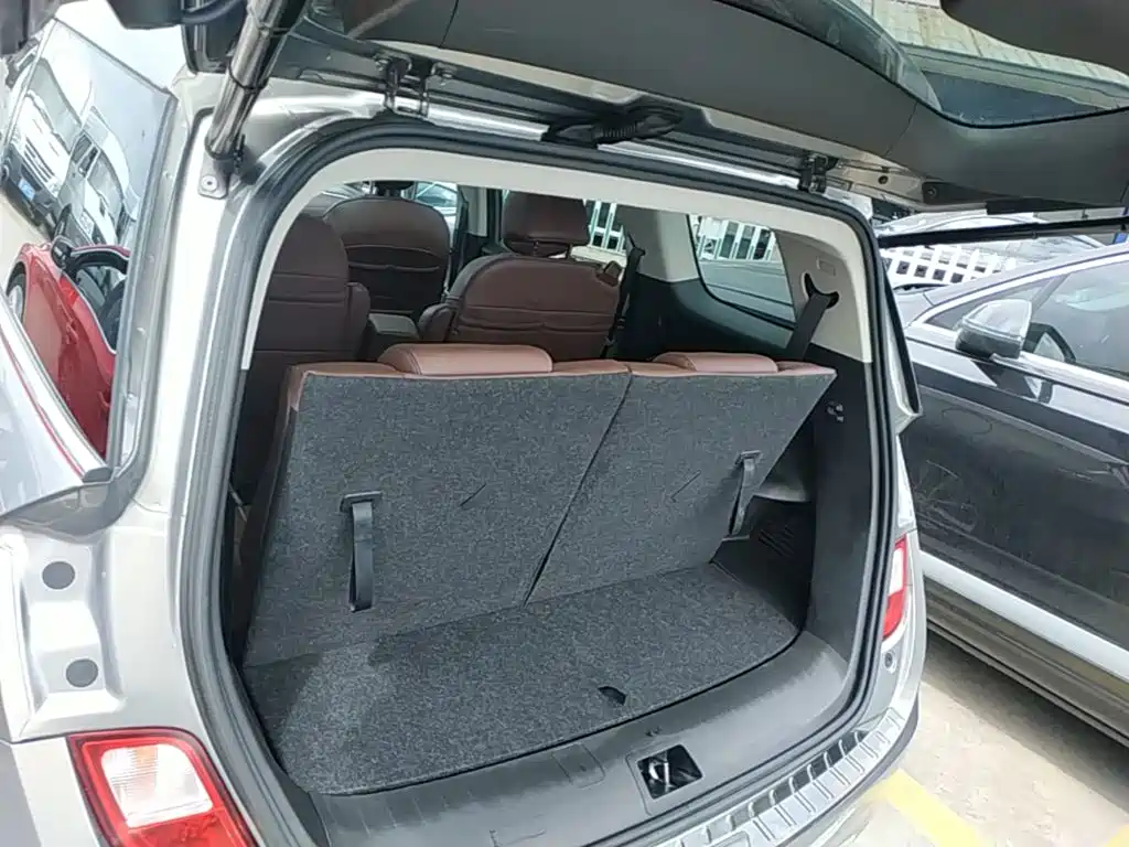 Buick GL6 — миниатюра 19
