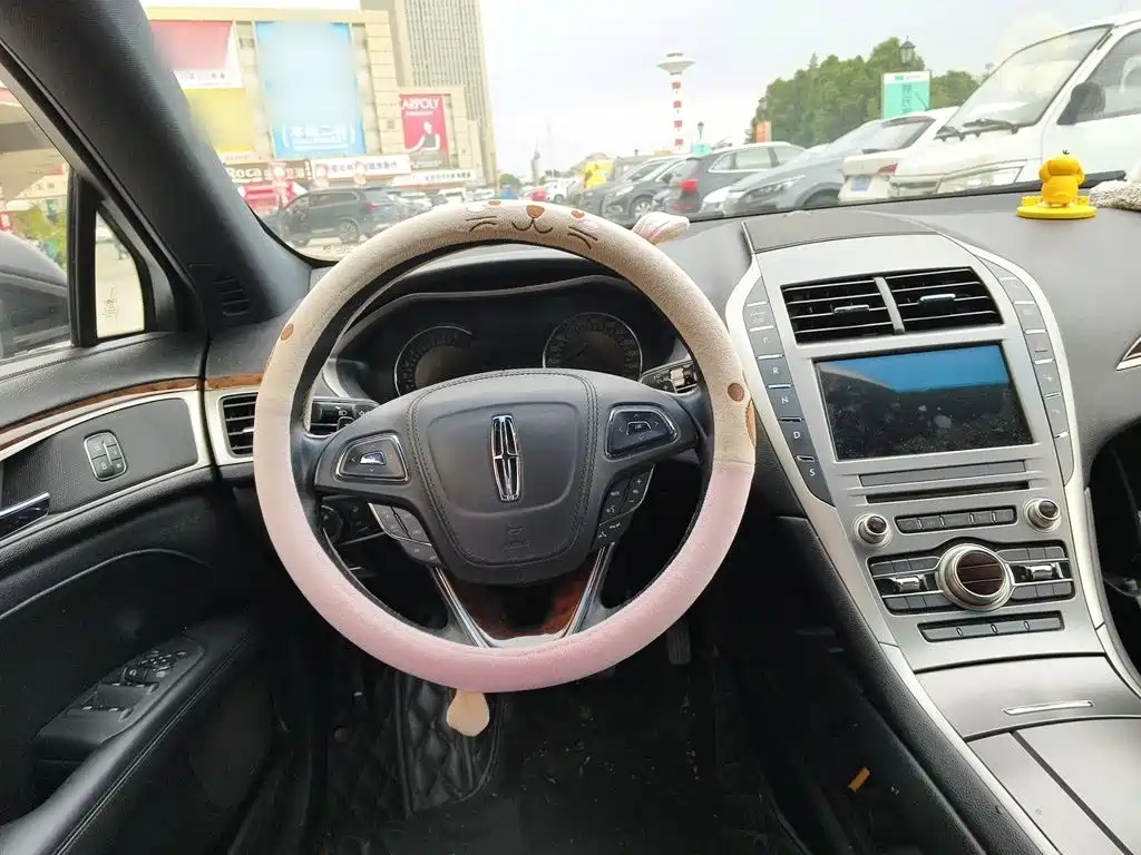 Lincoln MKZ — миниатюра 11