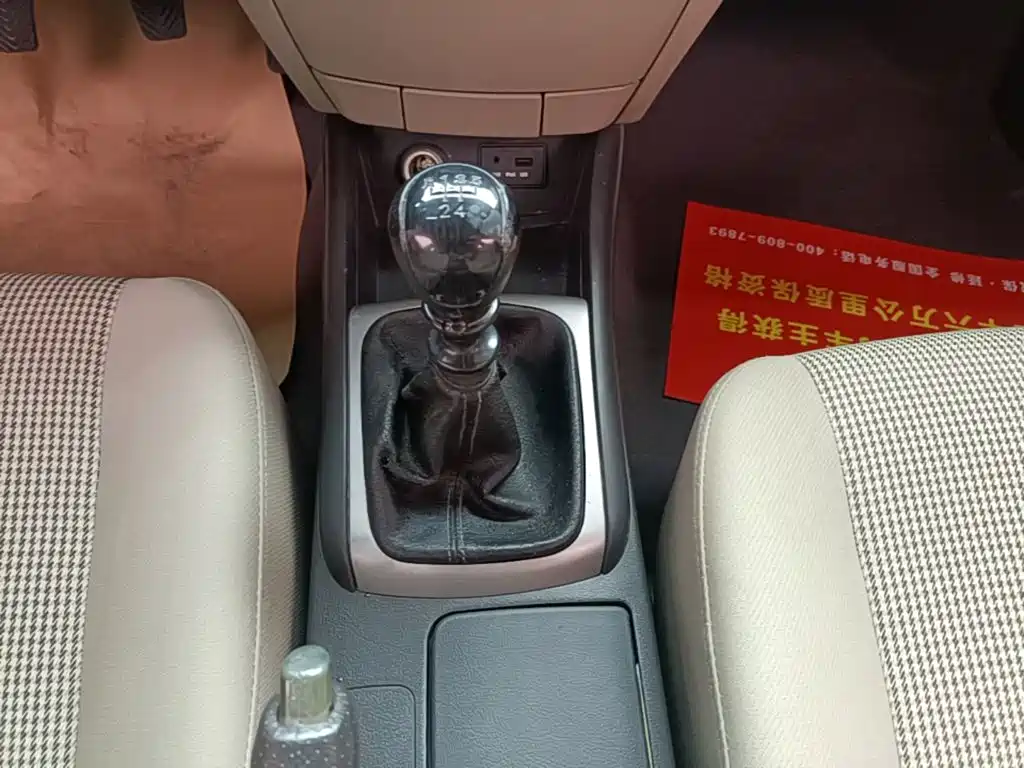 Hyundai Elantra — миниатюра 14