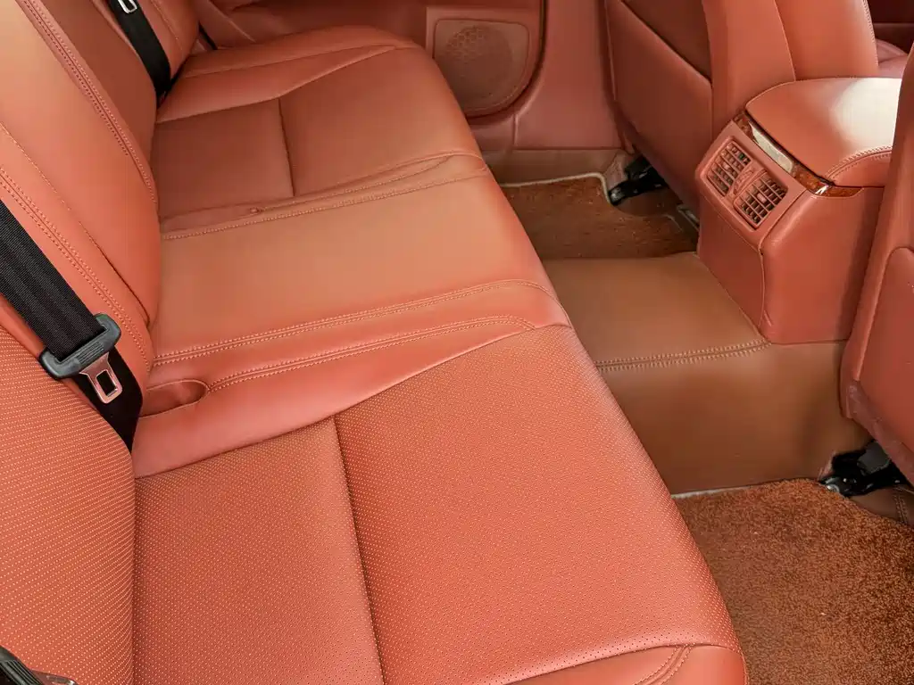 Toyota Crown — миниатюра 13