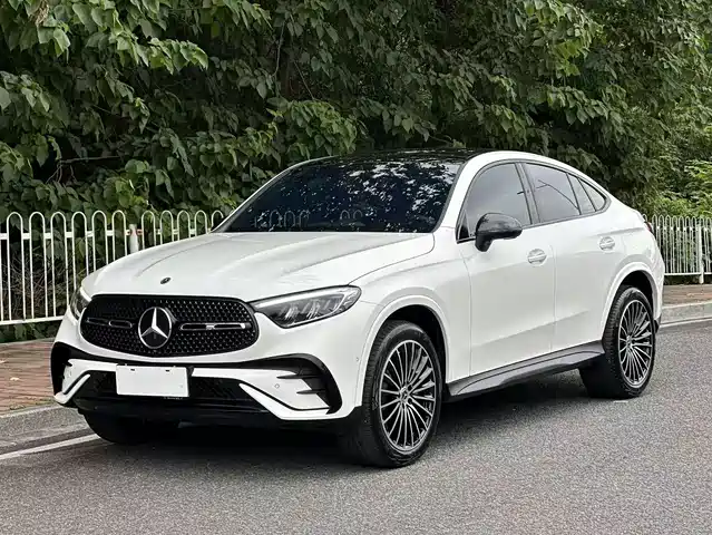 Mercedes-Benz GLC 2024 GLC 300 4 MATIC SUV — фото 1