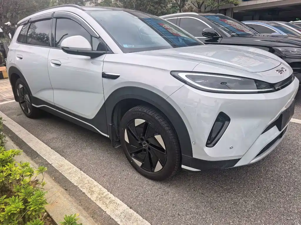 BYD Sealion 05 EV — миниатюра 4