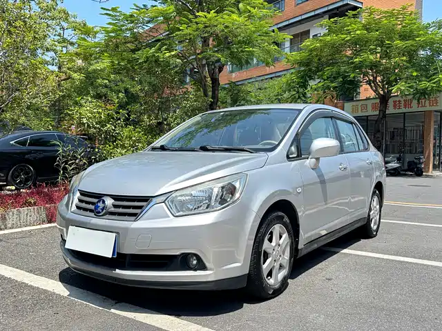 Venucia D50