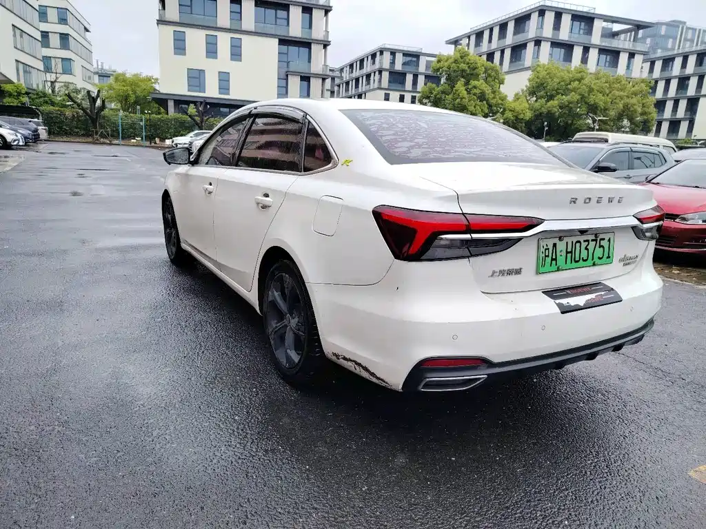 Roewe i6 MAX New Energy — миниатюра 7