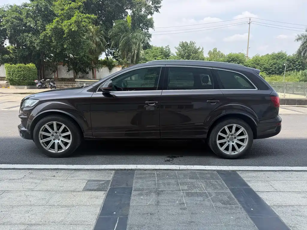 Audi Q7 — миниатюра 7
