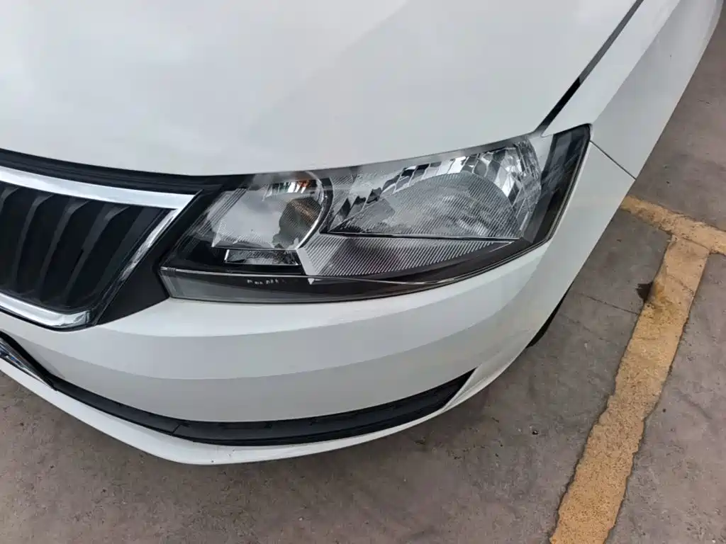 Skoda Rapid Spaceback — миниатюра 24