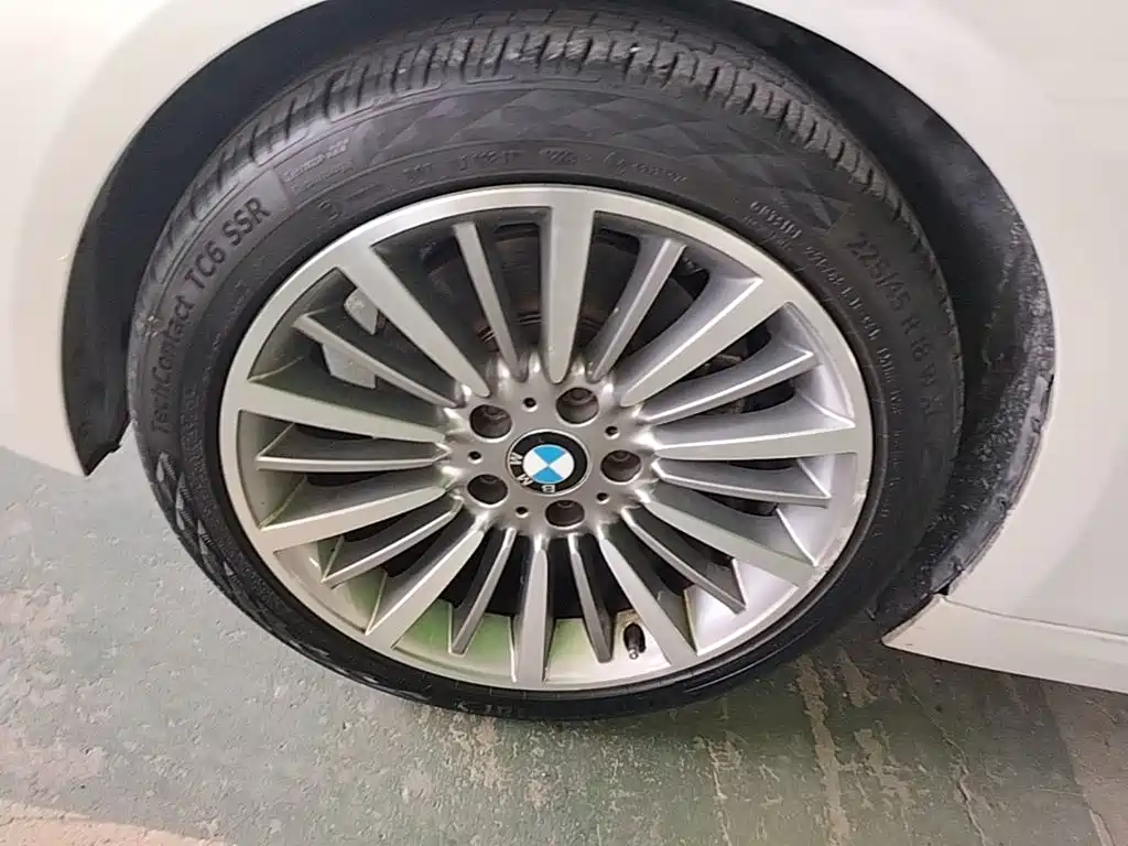 BMW 3 Series — миниатюра 23