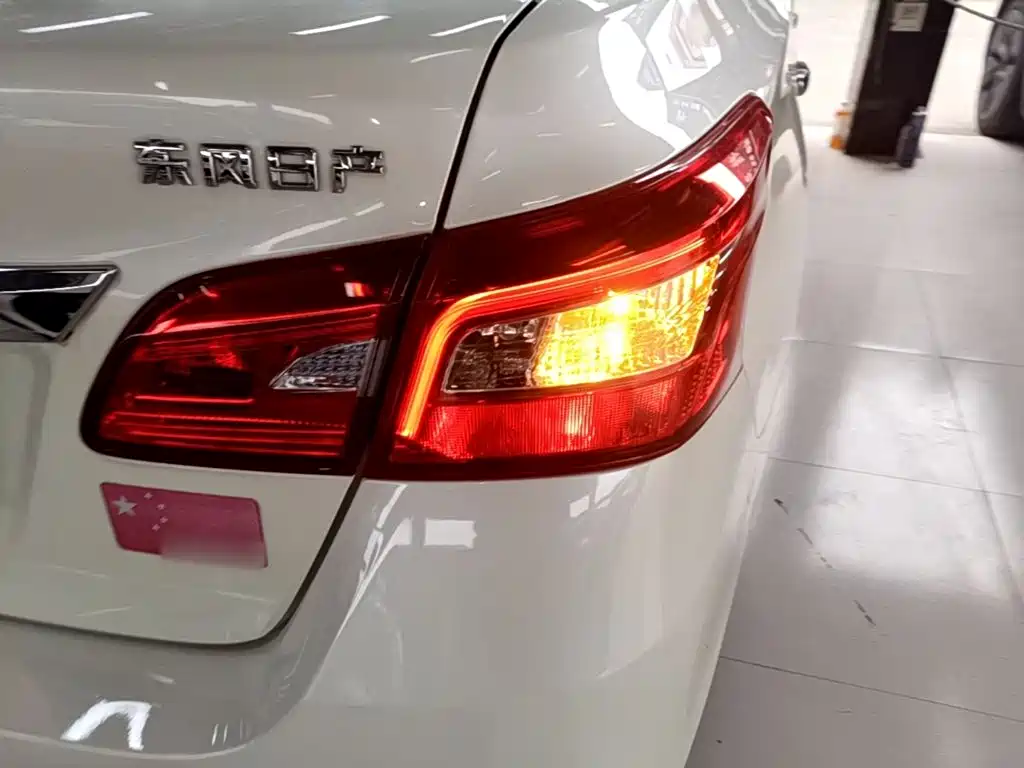 Nissan Sylphy — миниатюра 8