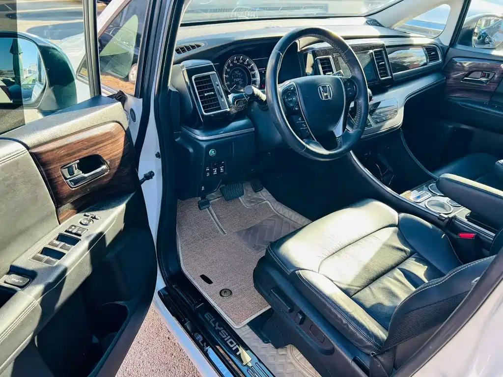 Honda Elysion — миниатюра 4