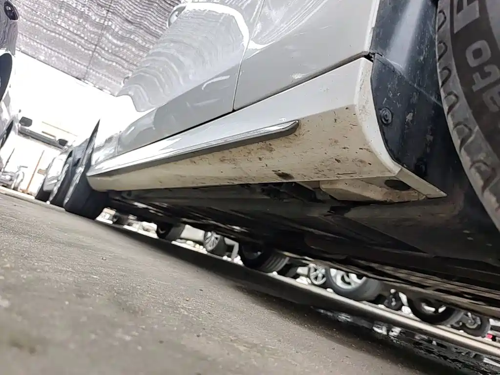 Mercedes-Benz E-Class — миниатюра 21