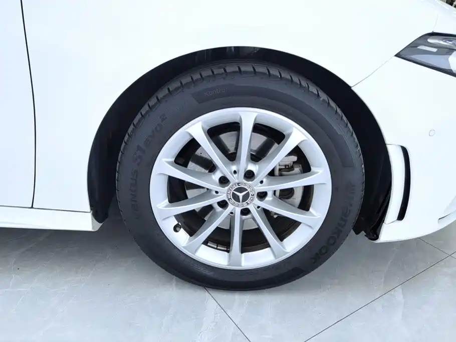 Mercedes-Benz A-Class — миниатюра 6