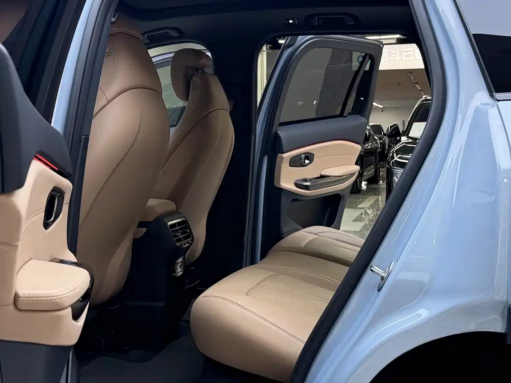 NIO ES6 — миниатюра 5