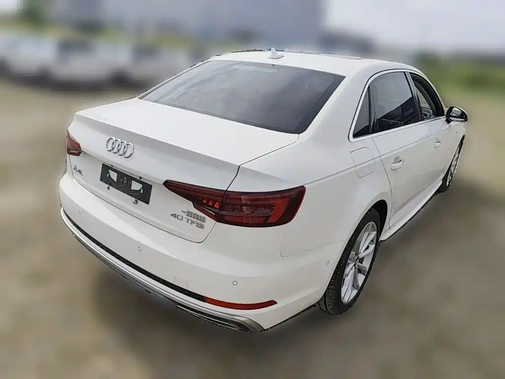 Audi A4L — миниатюра 10