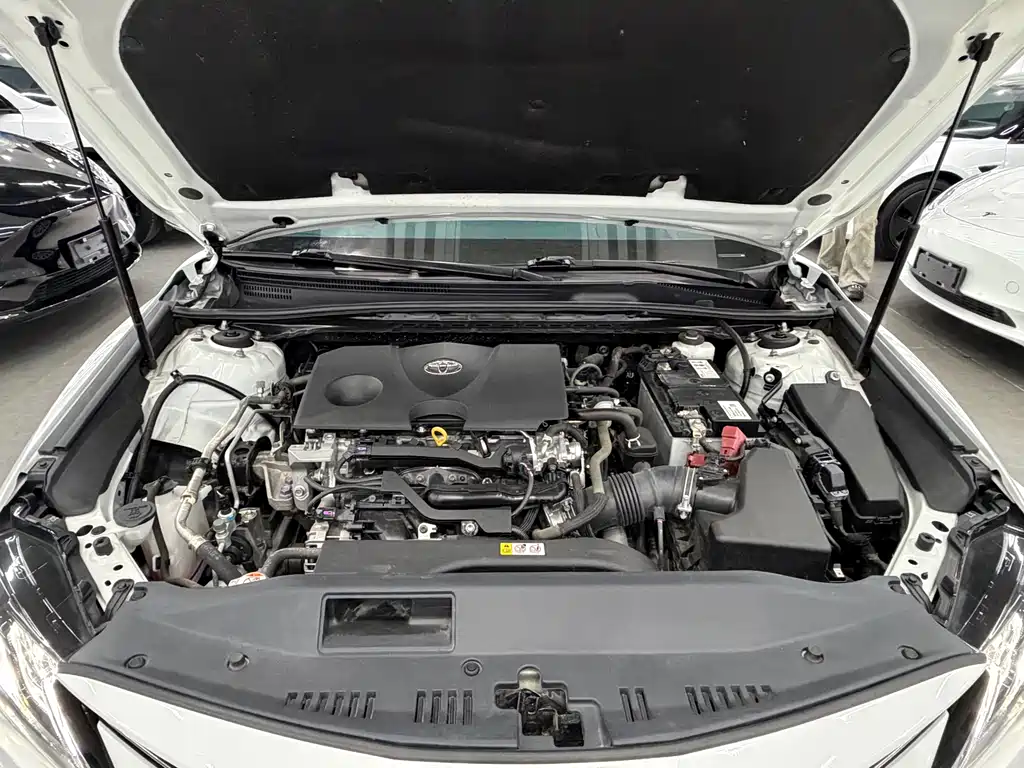 Toyota Camry — миниатюра 13