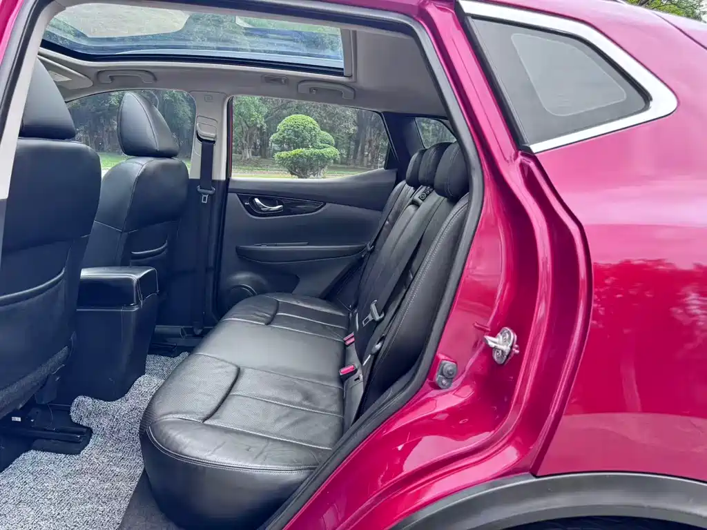 Nissan Qashqai — миниатюра 7