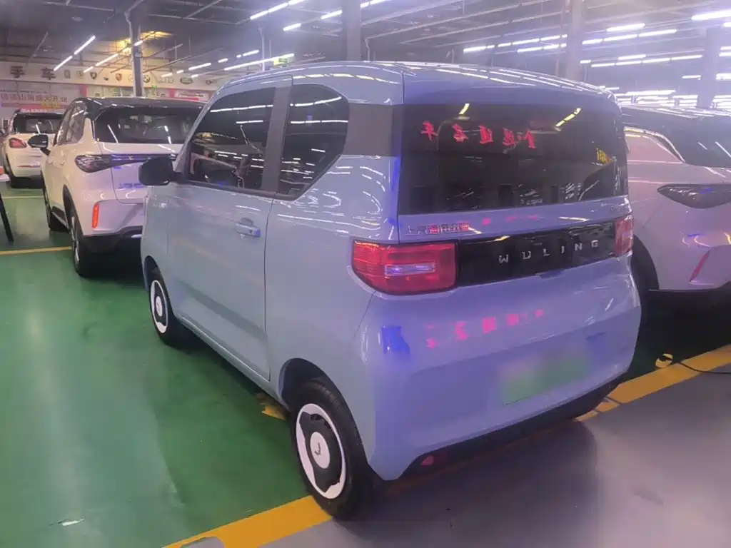Wuling MINIEV — миниатюра 5