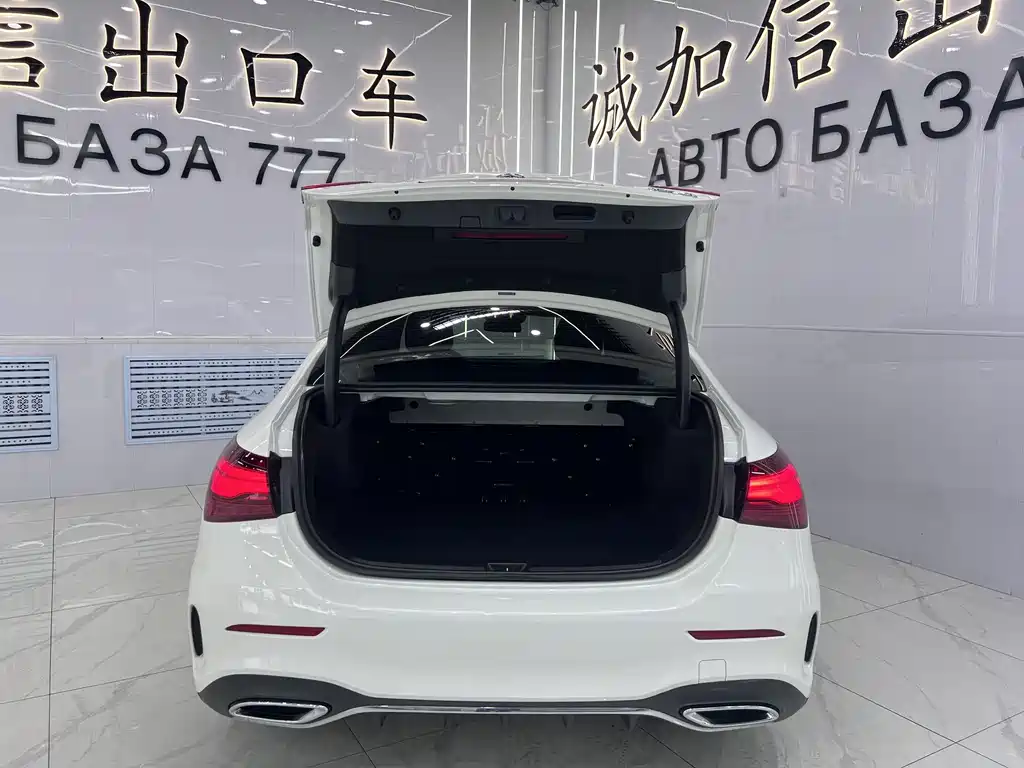 Mercedes-Benz A-Class — миниатюра 17