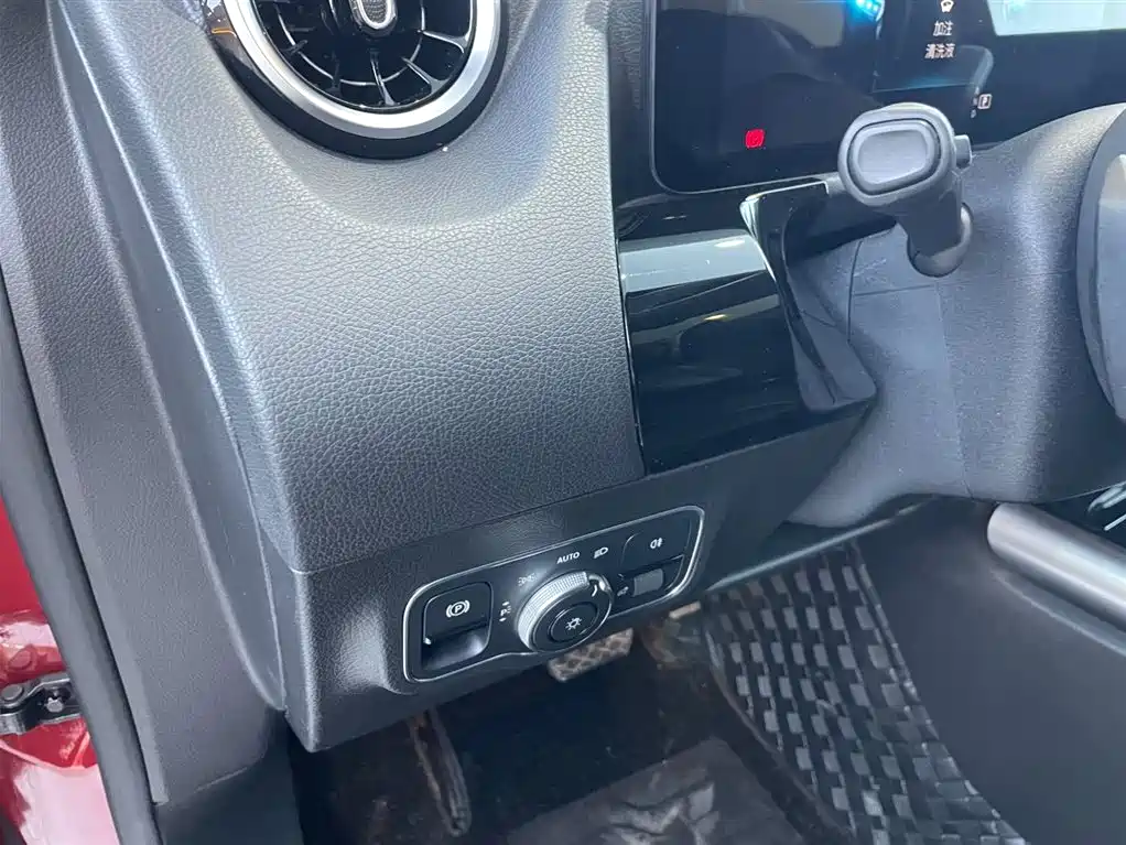 MERCEDES-BENZ B CLASS